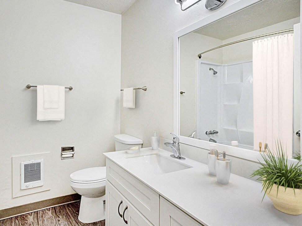 Bathroom Sunset Station Apartments Portland Oregon 