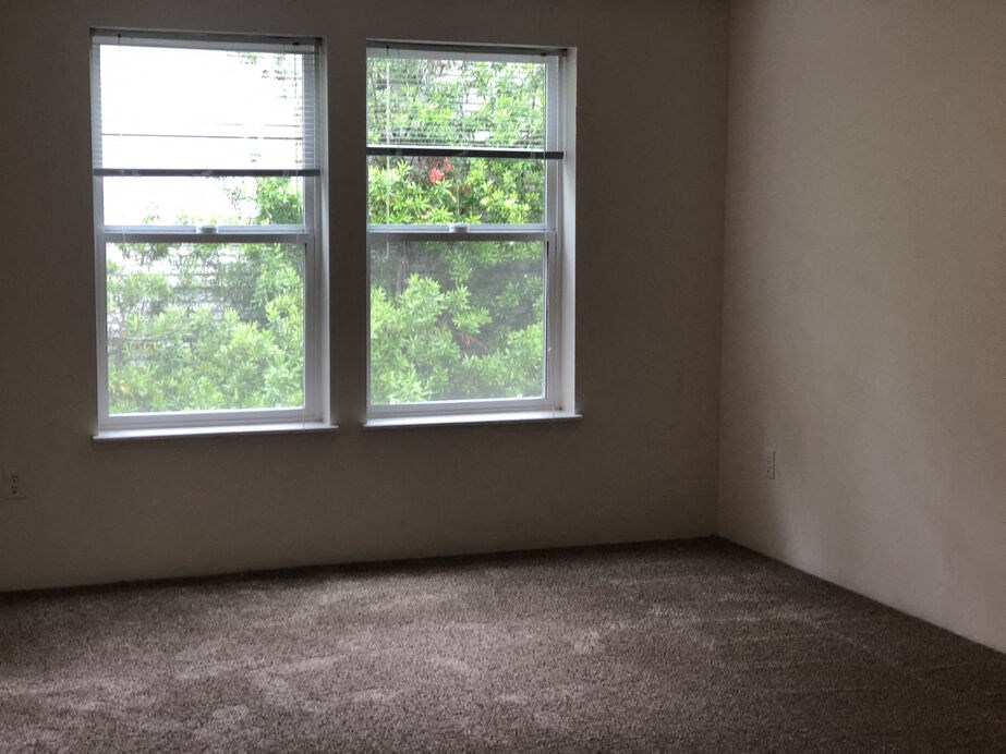 Barbur Heights Apartments Bedroom