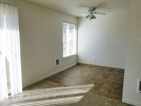 Birch Meadow Apartments  Room