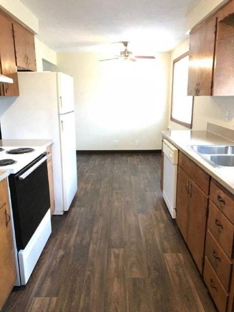Janet Court Apartments Kitchen