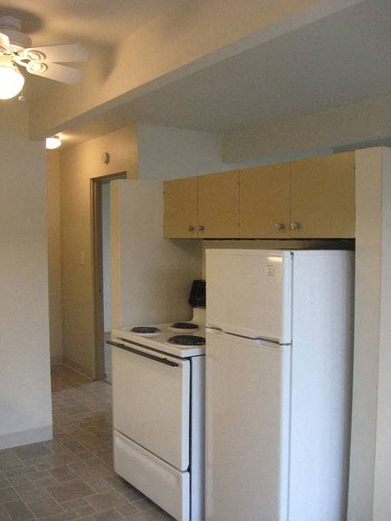 Kalani Apartments Kitchen