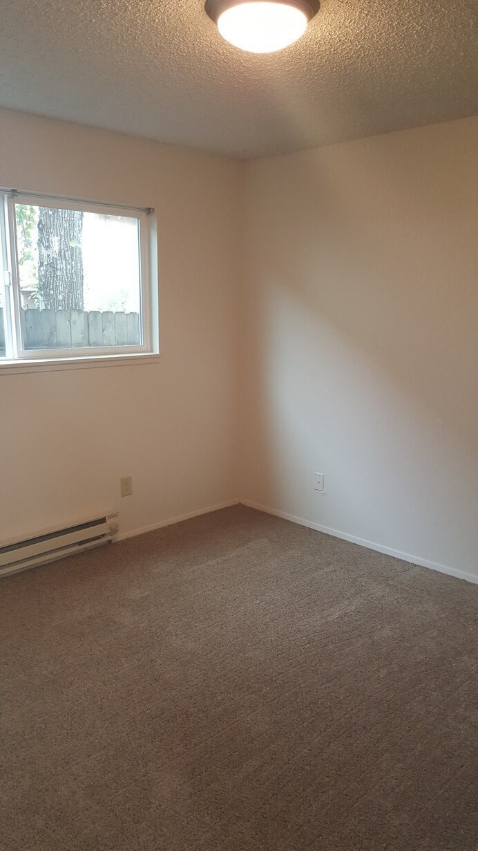 Tristin Square Apartments Bedroom