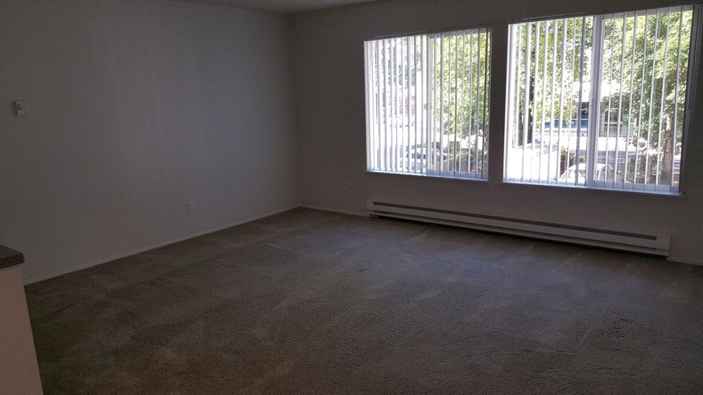 Tristin Square Apartments Living Room