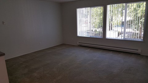 Tristin Square Apartments Living Room