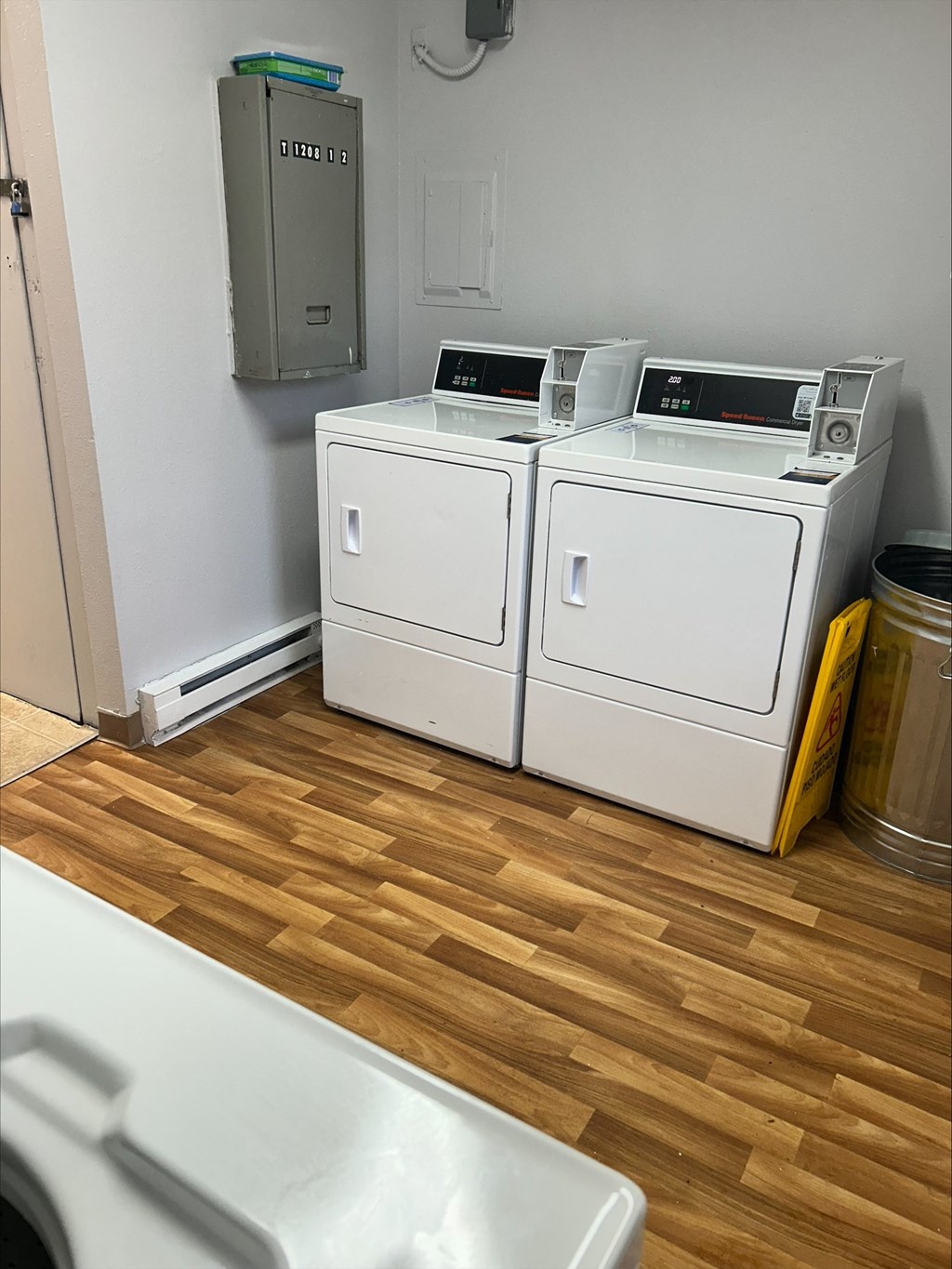 Mt. Pleasant Apartments Laundry Room
