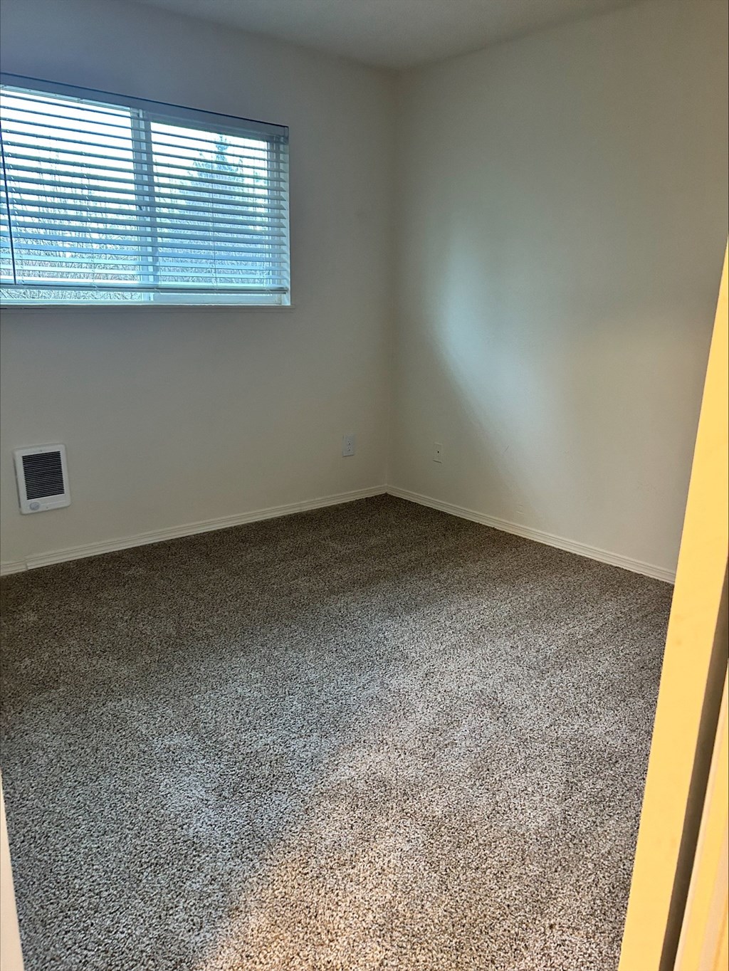 Mt. Pleasant Apartments Bedroom