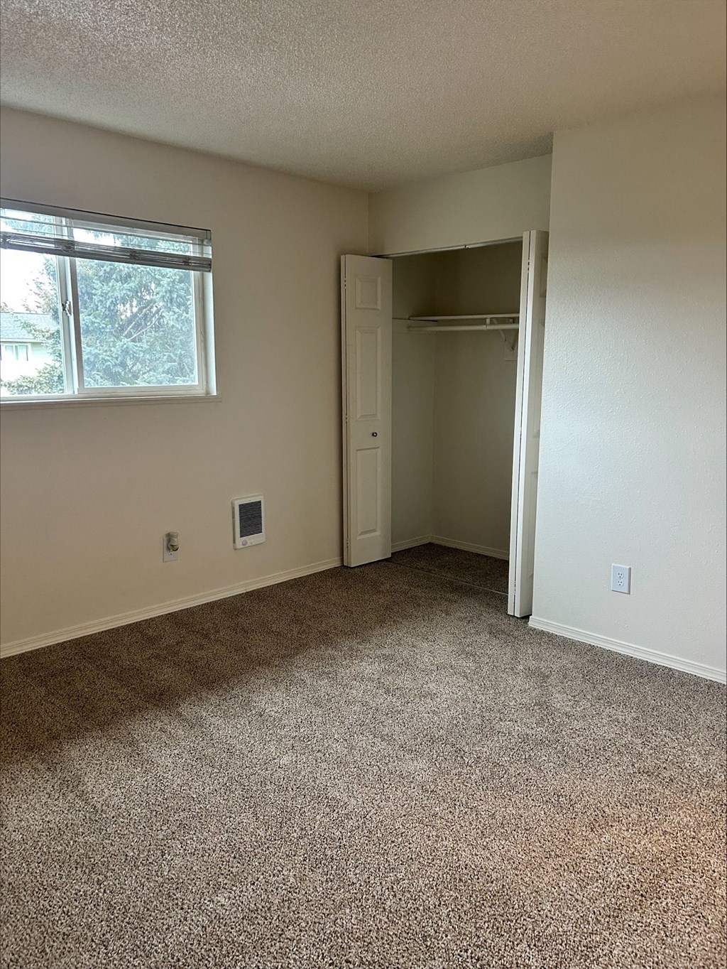 Mt. Pleasant Apartments Bedroom