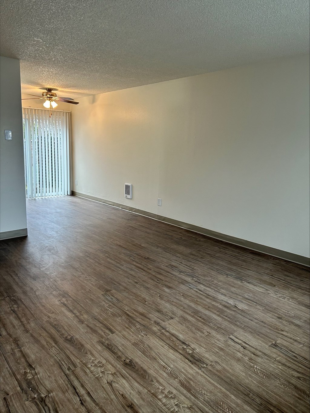 Mt. Pleasant Apartments Living Room