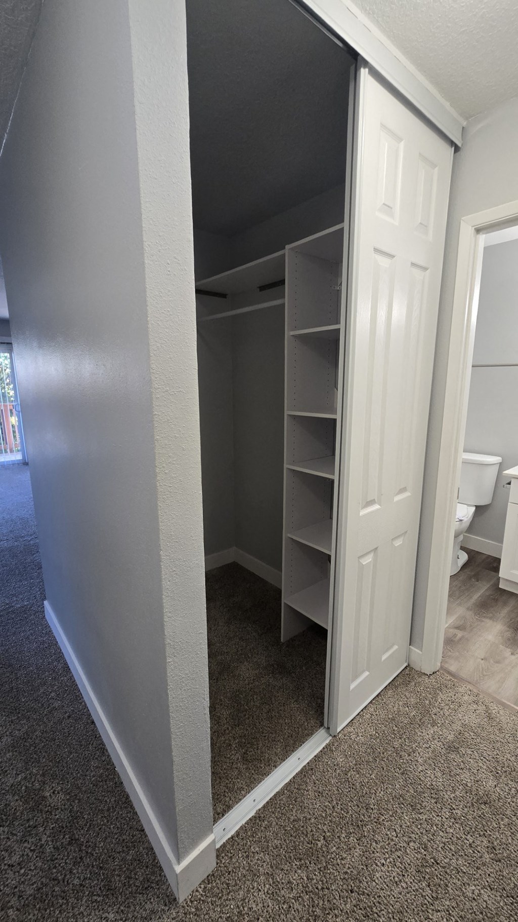 Bath Camille Court Apartments Milwaukie, OR