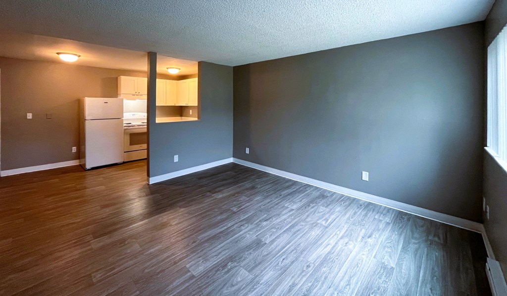 Riverbend Terrace Apartments Livingroom