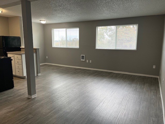 Riverbend Terrace Apartments Livingroom
