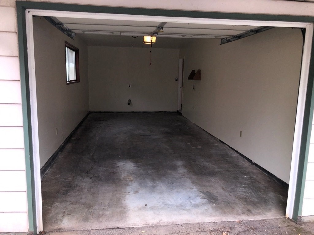 Town Terrace Apartments Garage