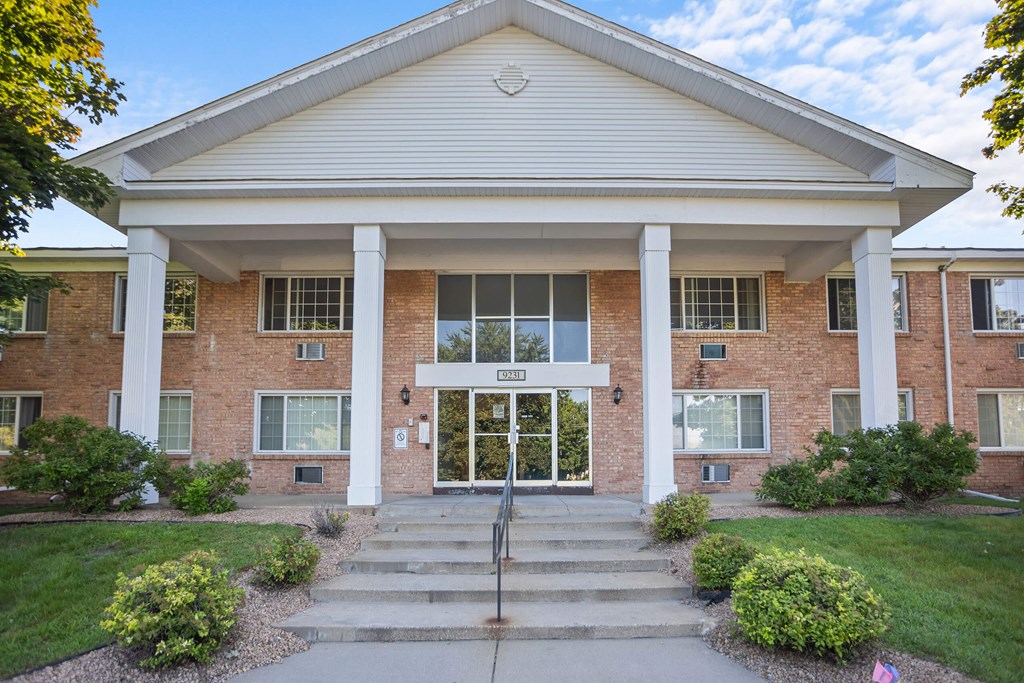 the building where the hotel is located