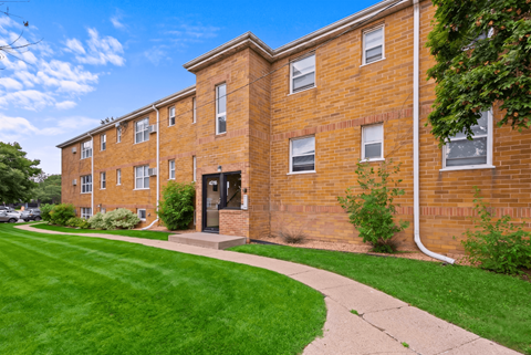 4300 Highway 7 1-2 Beds Apartment for Rent