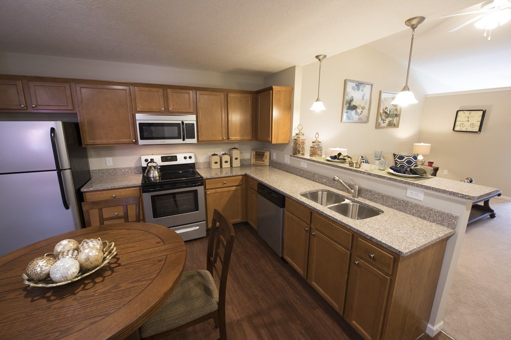 Canton Michigan Apartment Rentals Redwood Canton Kitchen