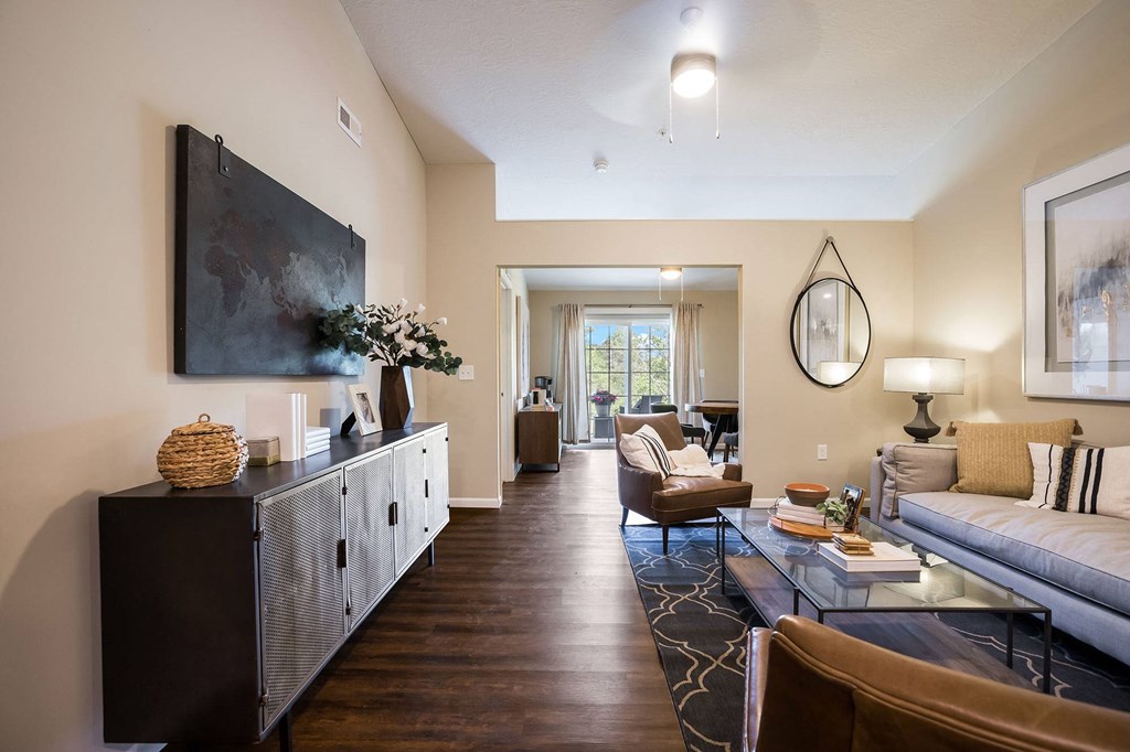 Charlotte North Carolina Apartment Rentals Redwood Living Redwood Charlotte Harris Houston Road Meadowood Living Room