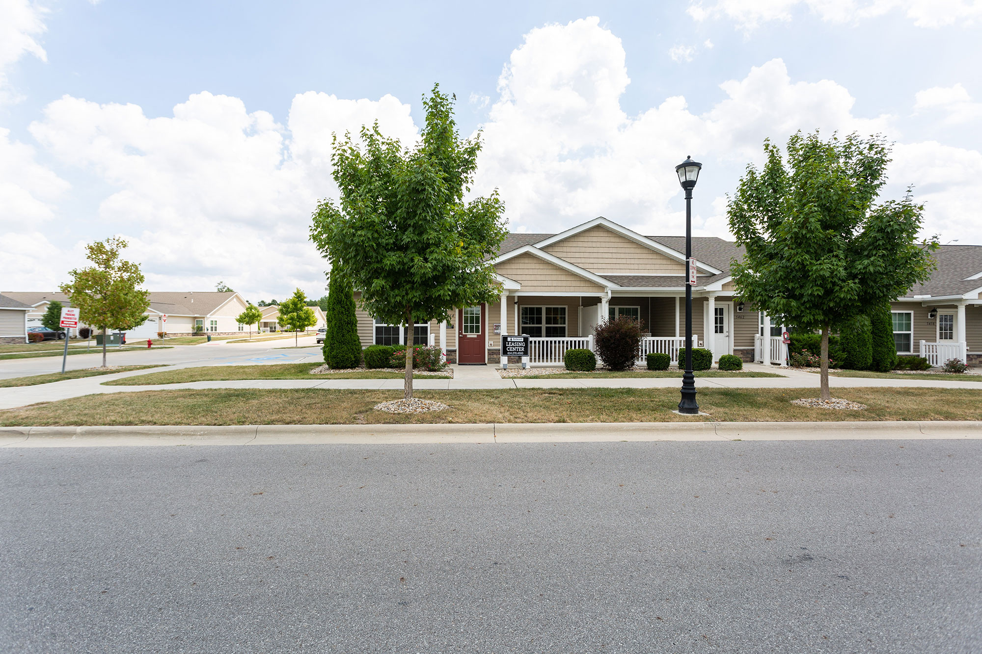 Dublin Ohio Apartment Rentals Redwood Dublin Neighborhood Entry Redwood Living