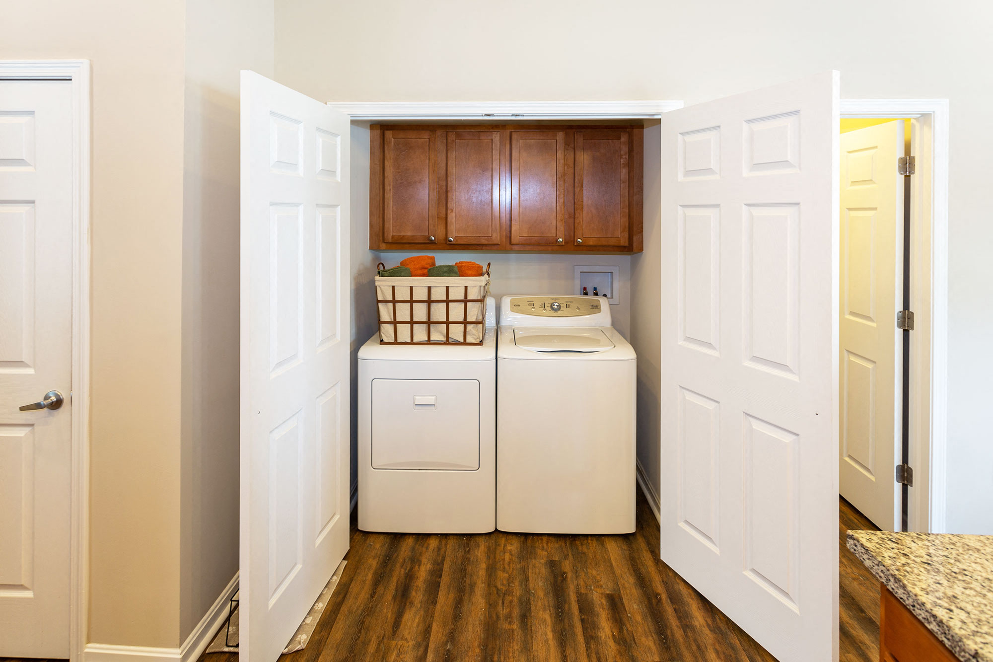 Dublin Ohio Apartment Rentals Redwood Dublin Laundry Hookups Redwood Living