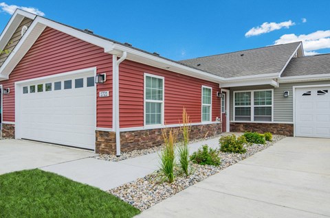 Greenfield Indiana Apartment Rentals Redwood Living Redwood Greenfield Private Entrance
