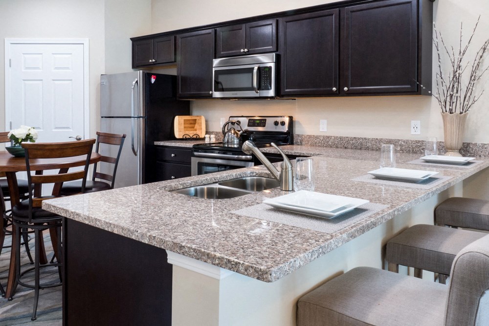 Grove City OH Apartment Rentals Redwood Grove City Kitchen