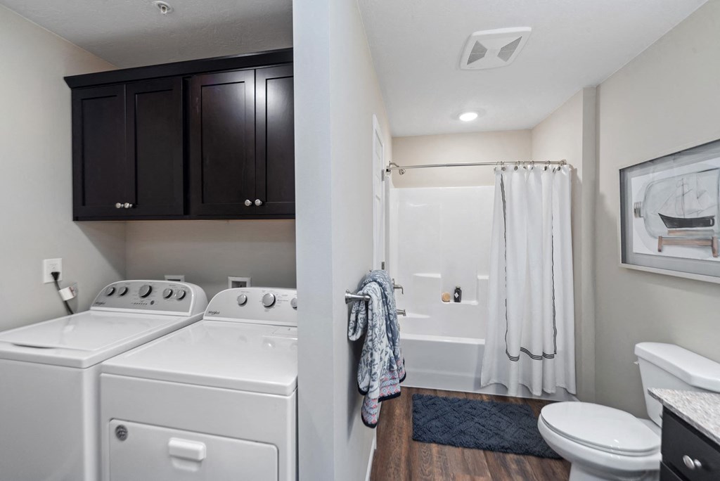 Holt MI Apartment Rentals Redwood Holt Second Bathroom