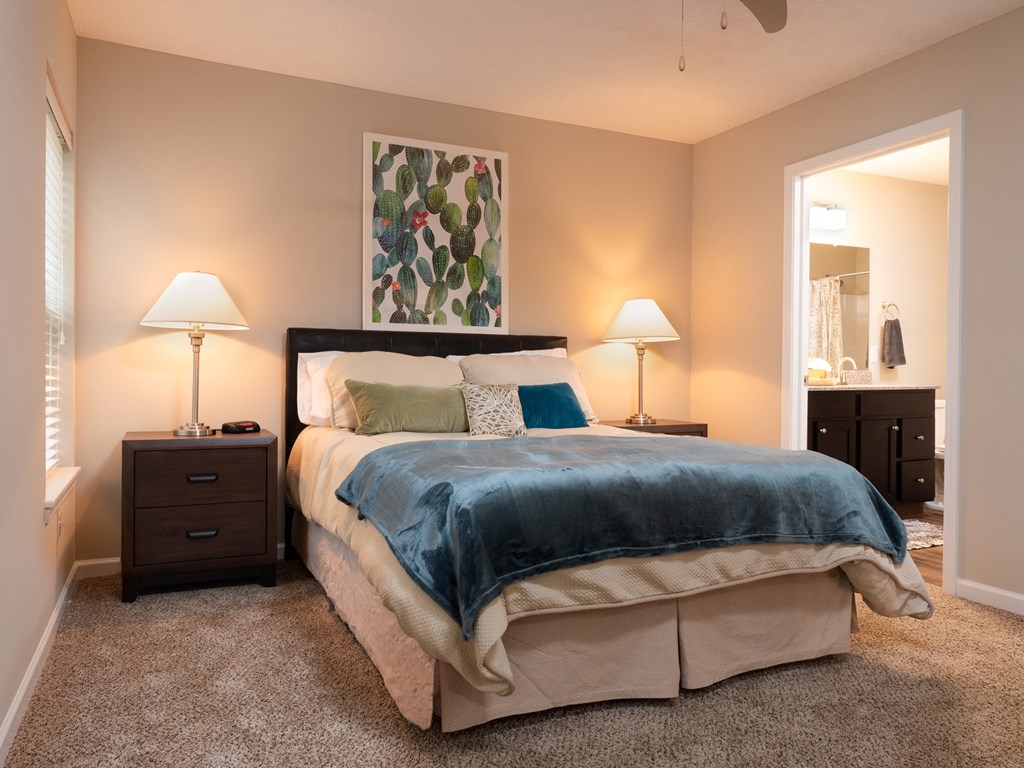 Hudson OH Apartment Rentals Redwood Trails Of Hudson Main Bedroom