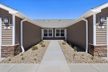 Lockport Illinois Apartment Rentals Redwood Living Redwood Lockport Private Entrance - Photo Gallery 2