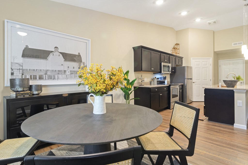 Mansfield OH Apartment Rentals Redwood Mansfield Gallery Den