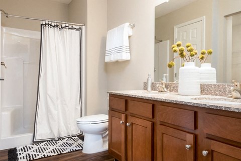 Orrville OH Apartment Rentals Redwood Redwood Orrville Master Bathroom