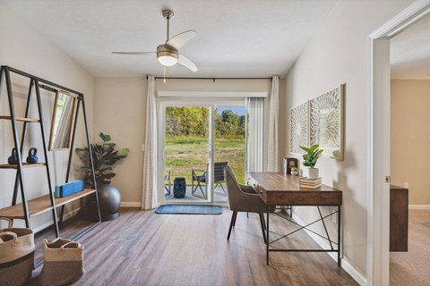 Oswego Illinois Apartment Rentals Redwood Living Redwood Oswego Den