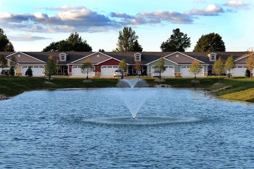 Perrysburg OH Apartment Rentals Redwood Perrysburg Fort Meigs Road Exterior Fountain