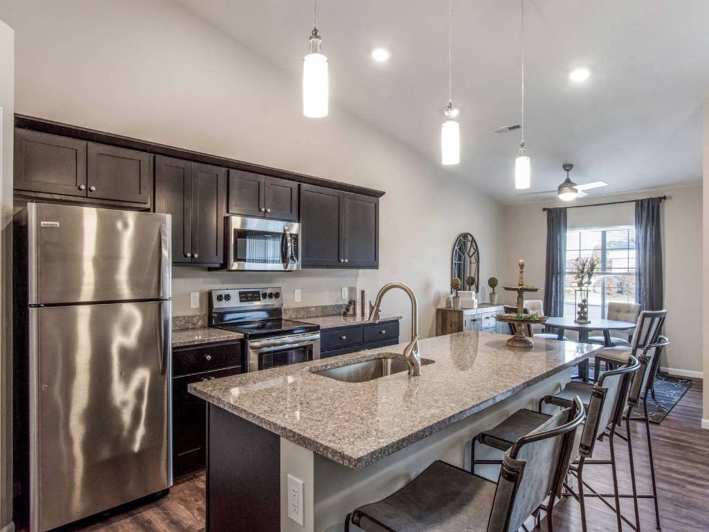 Troy Ohio Apartment Rentals Redwood Living Redwood Troy Arthur Road  Willowood Kitchen