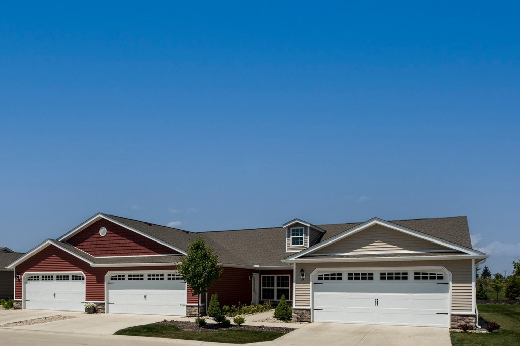 Washington Township MI Apartment Rentals Redwood Washington Township MI Exterior