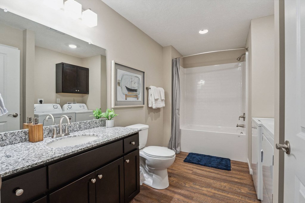 West Jefferson Ohio Apartment Rentals Redwood Living Redwood West Jefferson Bathroom