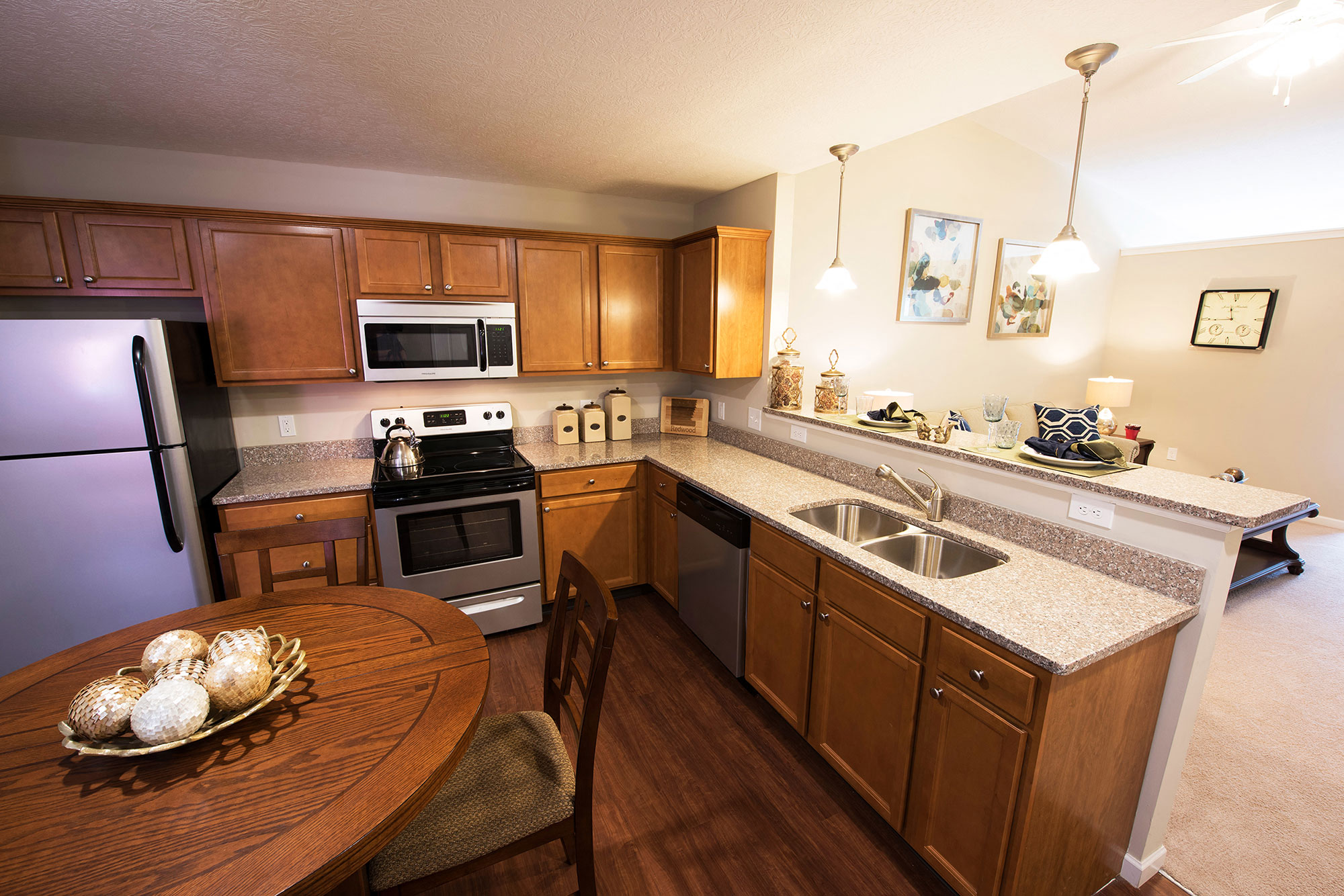 Westfield Indiana Apartment Rentals Redwood Westfield Myra Way Kitchen Granite