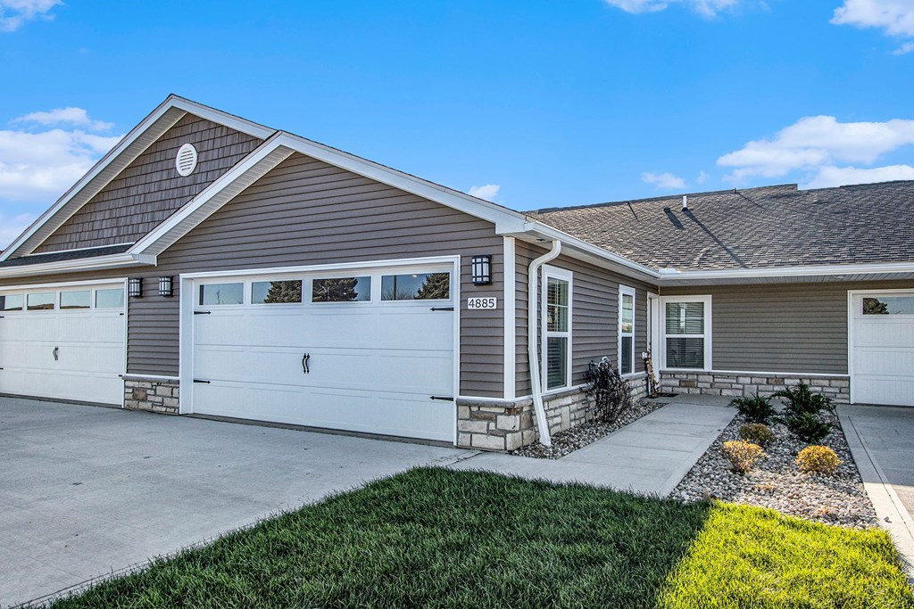 Powell Ohio Apartment Rentals Redwood Living Redwood Powell Exterior