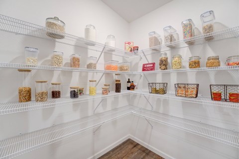 Miami Township Ohio Apartment Rentals Redwood Living Redwood Miami Township SR 28 Forestwood Kitchen Pantry