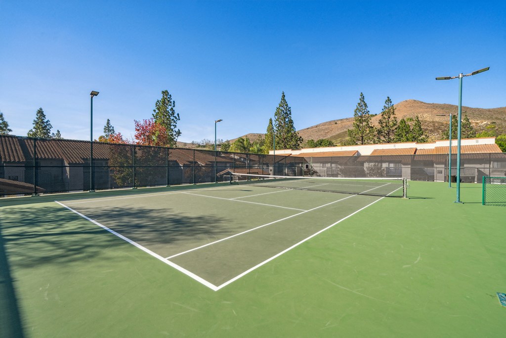 Sofi at Wood Ranch Apartments Tennis Court