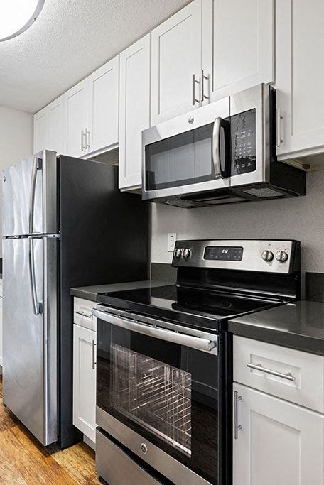 Bidwell Park Fremont  kitchen with stainless steel appliances