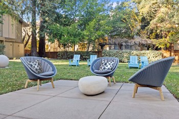 3765 Tamarack Lane Studio-2 Beds Apartment for Rent - Photo Gallery 4