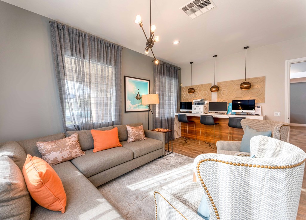 Avery Moorpark clubhouse