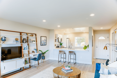 Harbor Point living room