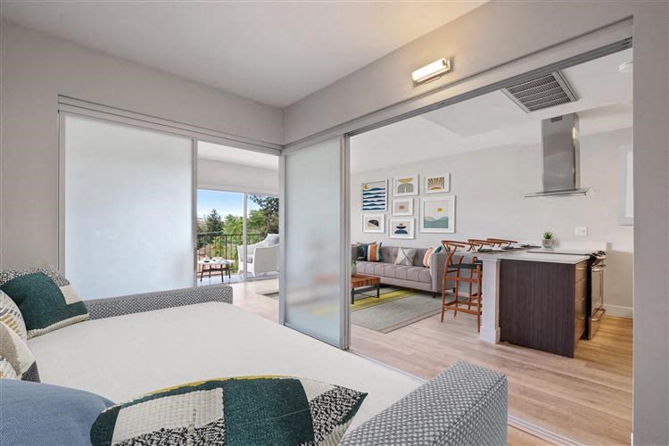 Mia Palo Alto bedroom