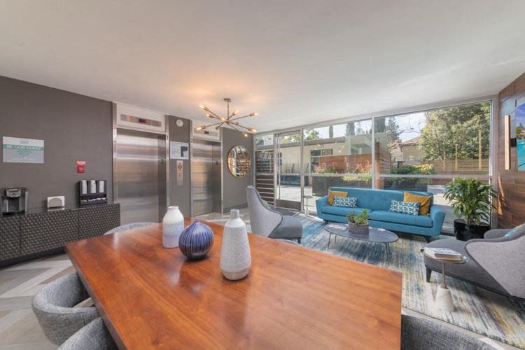 Mia Palo Alto dining and living room view