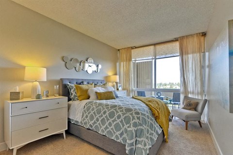 The Marc Palo Alto furnished bedroom