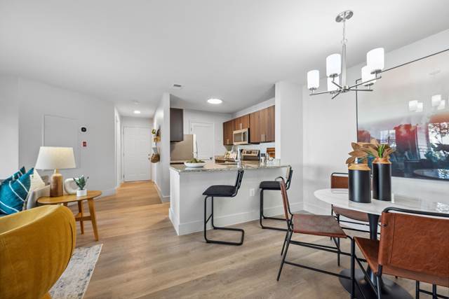 1-bedroom apartment at The Knoll At Fair Oaks Apartments in Fairfax, VA