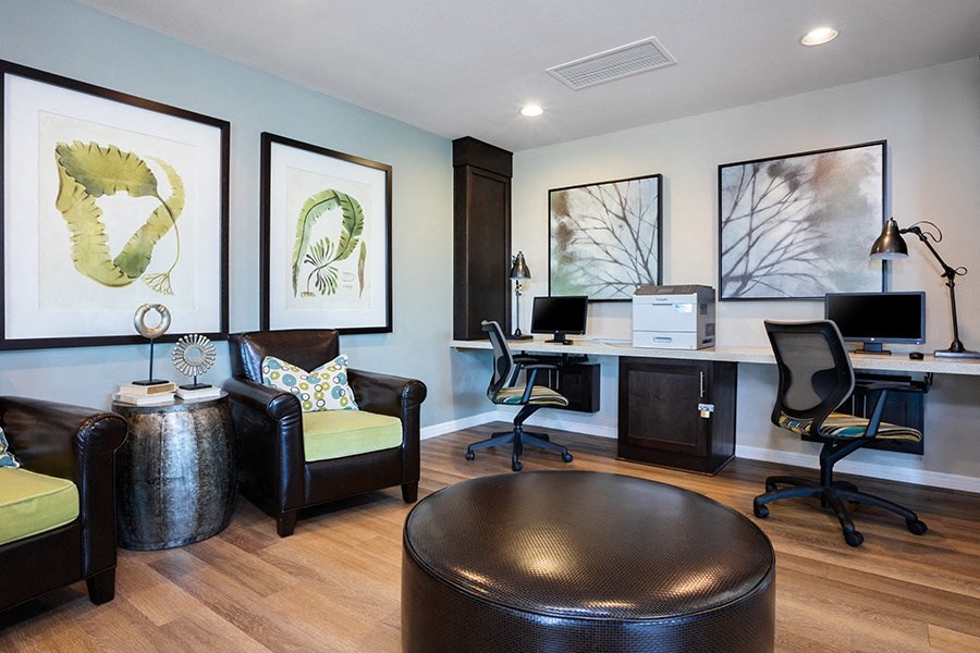 Skyline at Murrayhill business center