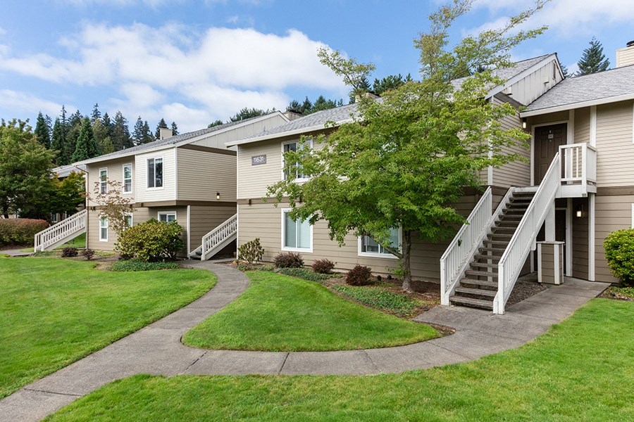 Skyline at Murrayhill exterior