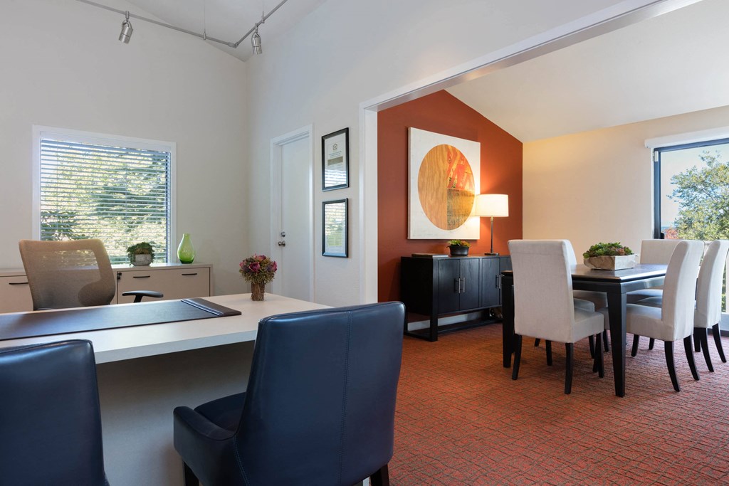 Skyline Redmond leasing office