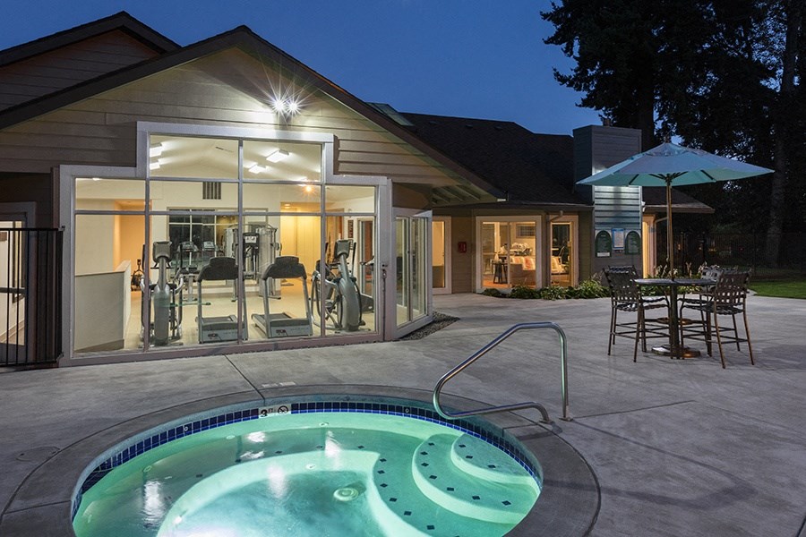 Timbers at Tualatin spa area at night